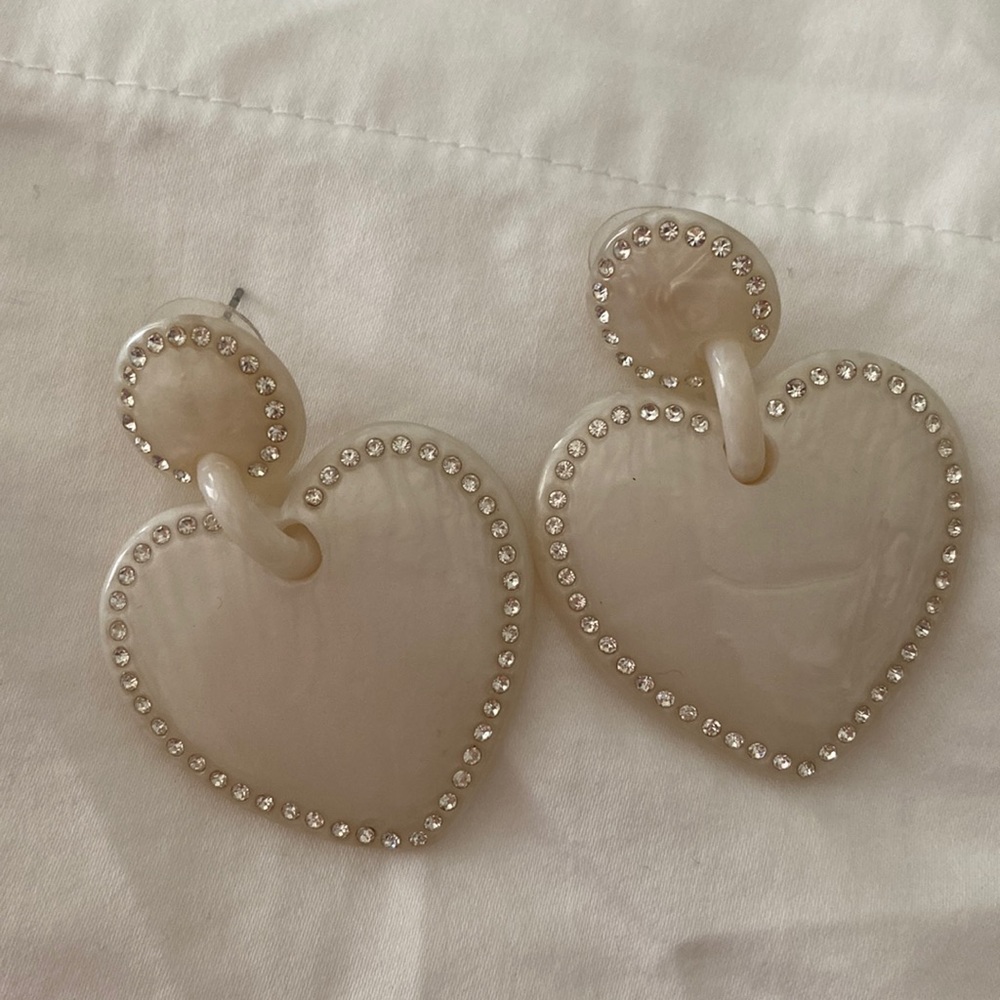 Lele Sadoughi stitched heart earrings